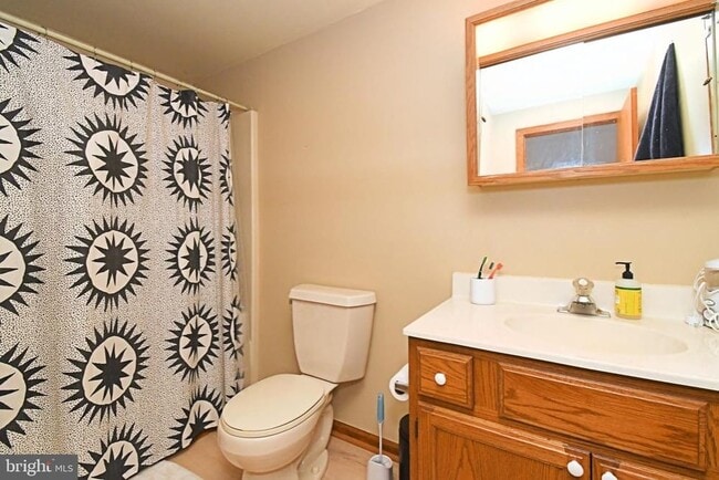 Foto del edificio - 601 W Market St