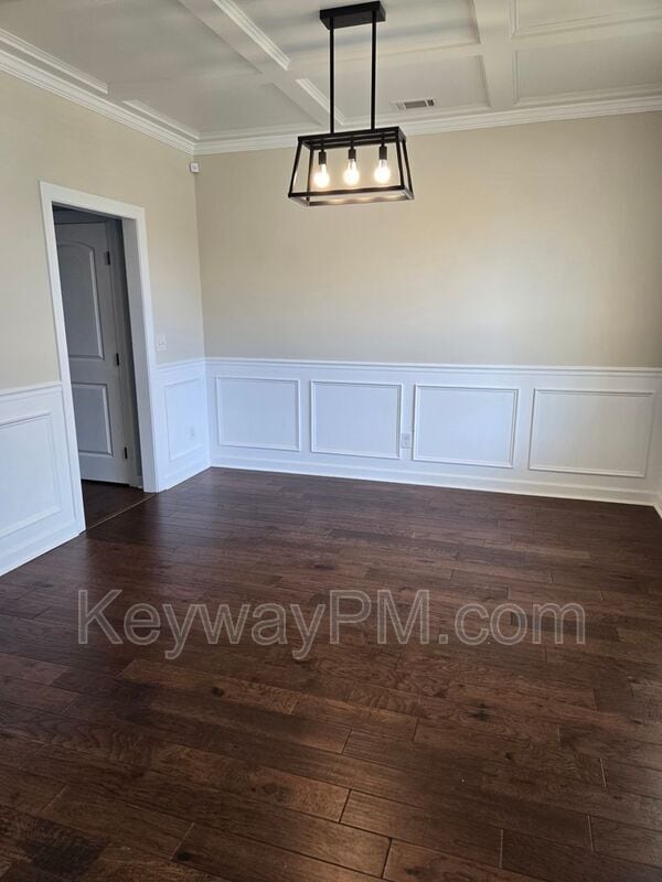 Building Photo - 999 Watermark Dr