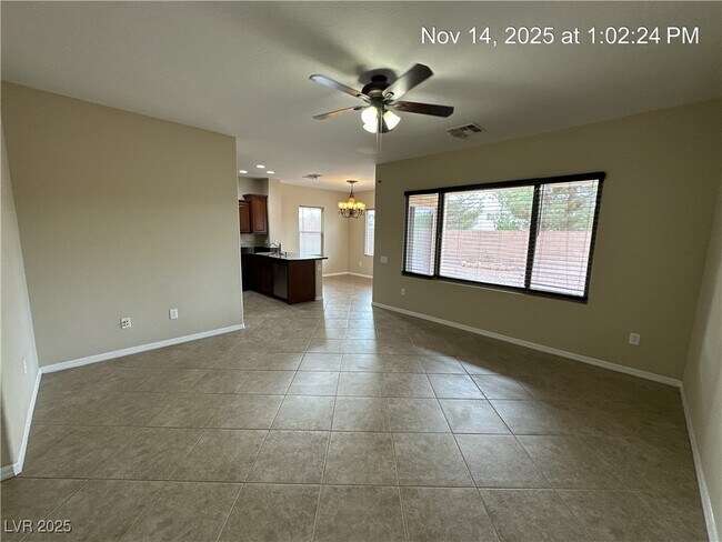 Foto del edificio - 6853 Feral Dove St