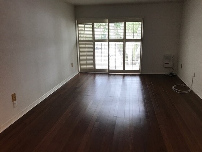 Building Photo - Luxury South Tampa Condo on Bayshore Blvd