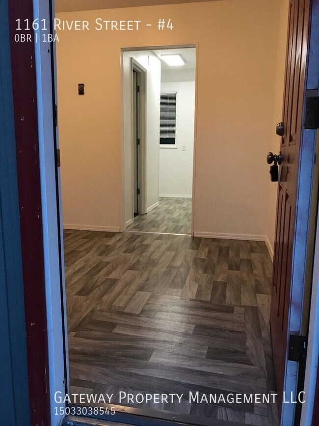 Foto del edificio - 1161 River St