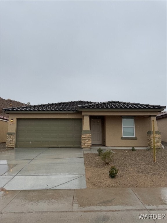 Building Photo - 2372 Tapatio Dr