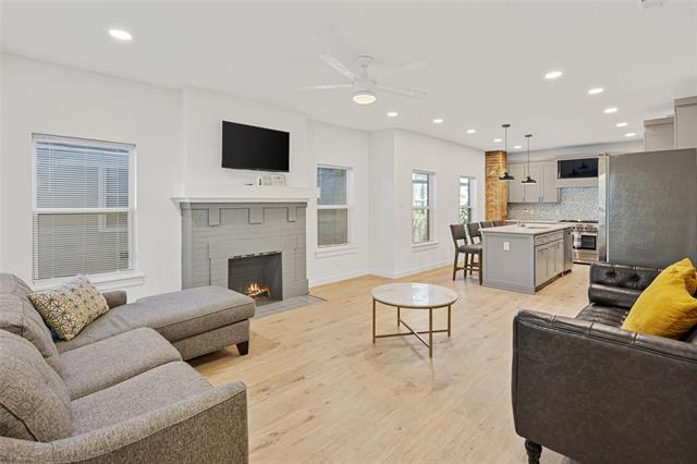 Foto del edificio - 632 N Tyler St