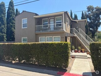 Building Photo - 4735 Lomitas Dr