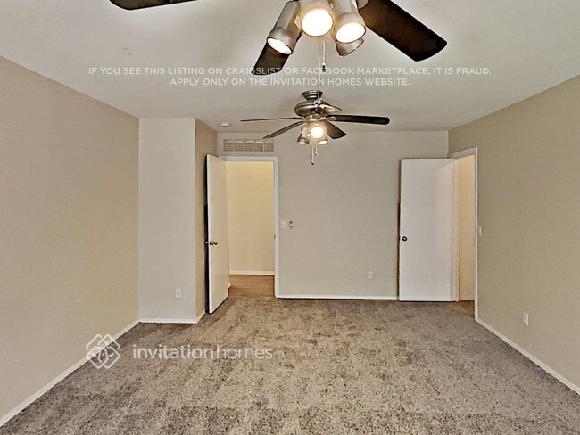 Building Photo - 203 E Valley View Dr