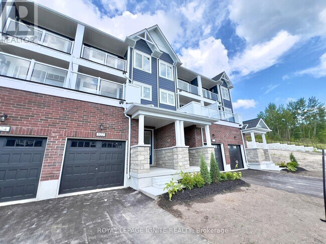 Building Photo - 522 Hudson Cres