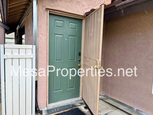 Building Photo - 3929 Rancho Del Oro Dr