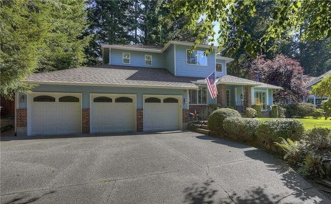 Driveway house view - 2809 41st St