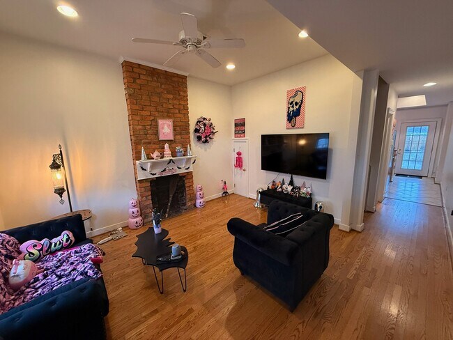 Foto del edificio - 1513 W Cary St