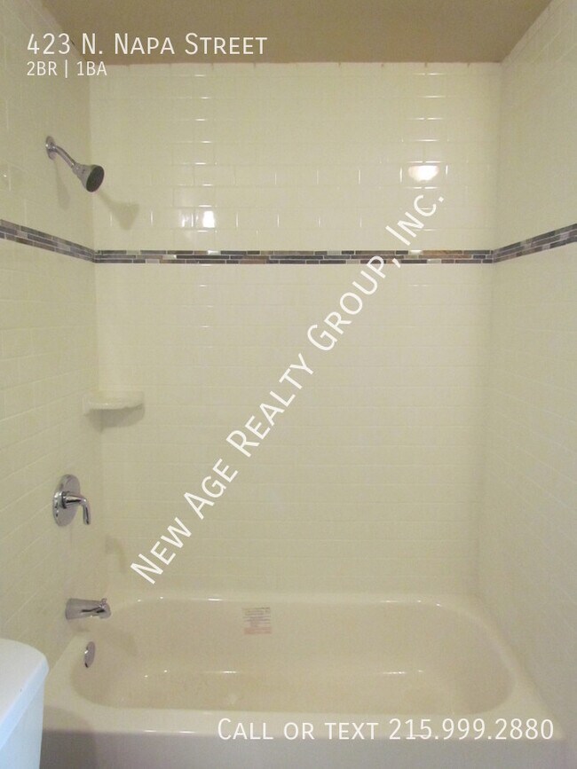 Foto del edificio - Two Bedroom house at 423 N. Napa Street