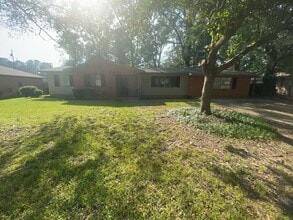 Building Photo - 3535 Exchange Dr