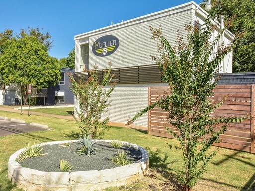 Foto principal - 1206 E 52nd St