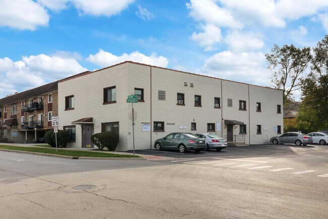 Foto del edificio - 4903 Spencer Ave