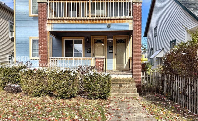 Building Photo - 464 E Oakland Ave