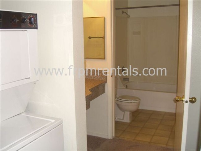 Foto del edificio - 870 Belmont St
