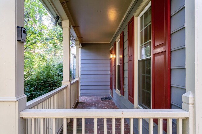 Building Photo - 7 Weathergreen Ct