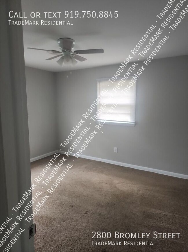 Building Photo - Nice home