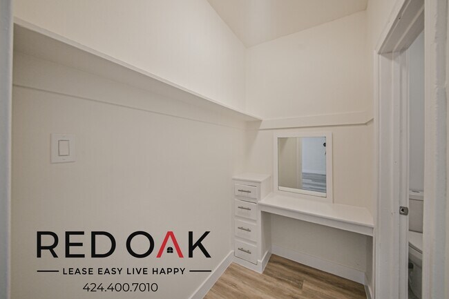 Foto del edificio - Beautiful, Spacious Studio with Stainless ...