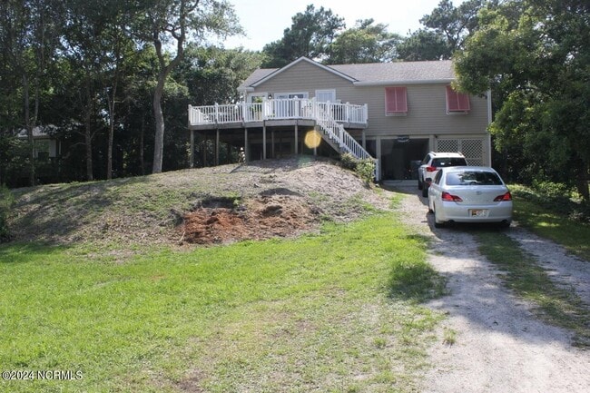 Building Photo - 131 Doe Dr