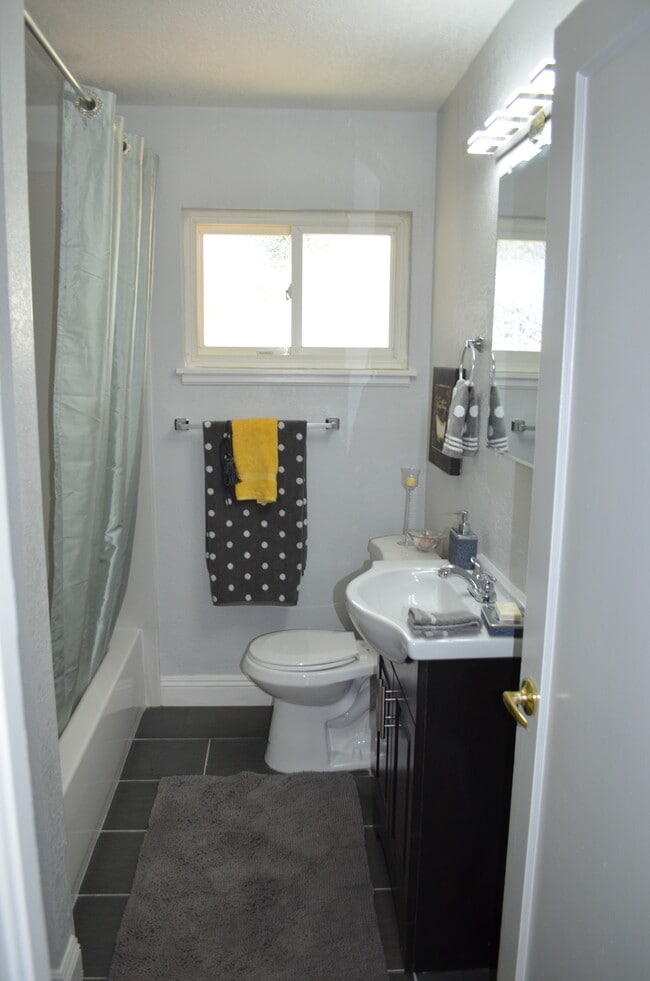 Foto del interior - 2355 Geraldine Dr