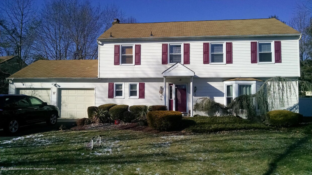 Primary Photo - 17 Woodland Cir