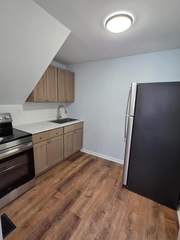 Foto del edificio - 48 Rumbold Ave