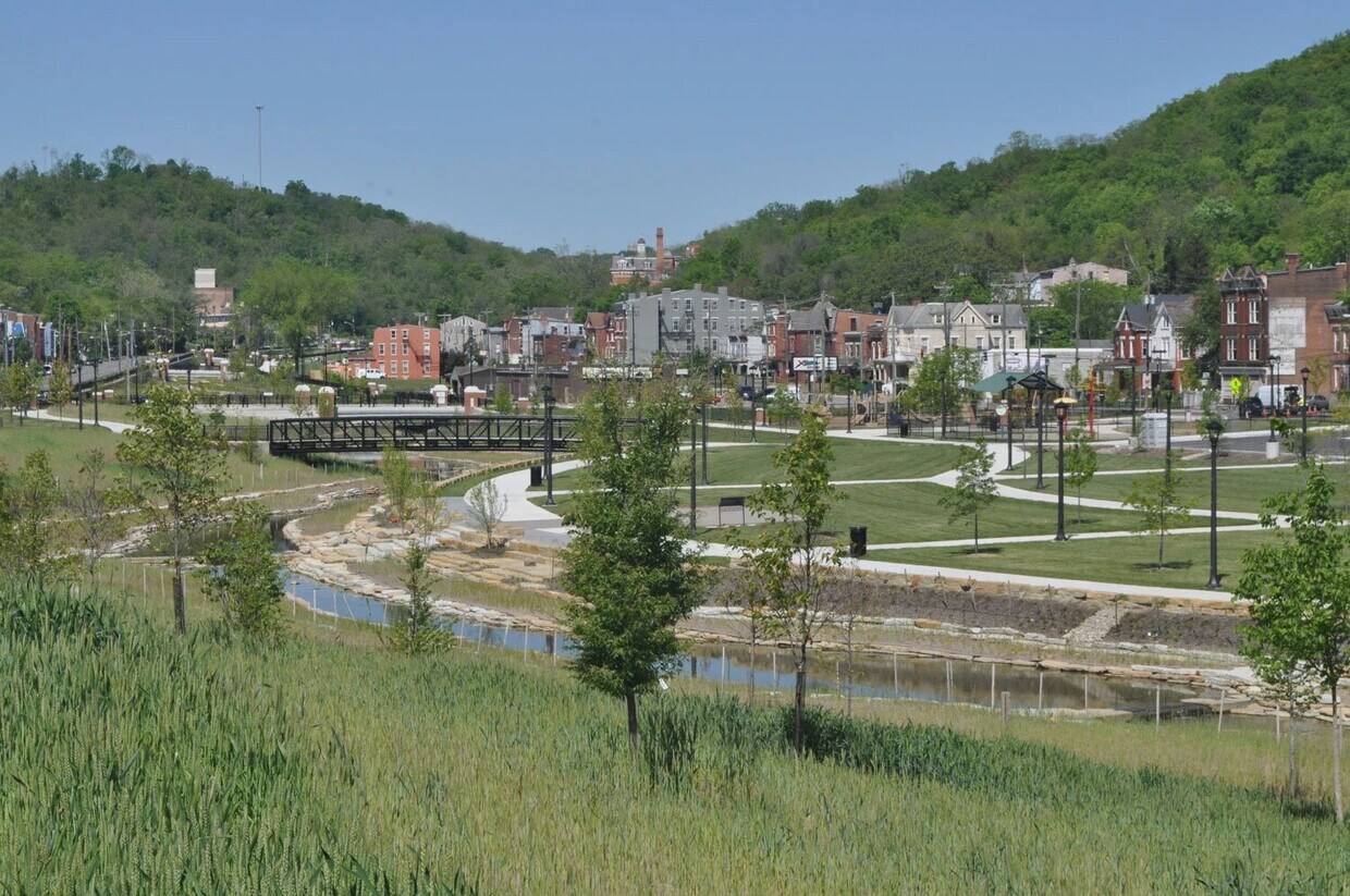 Primary Photo - The Woods at Wyoming
