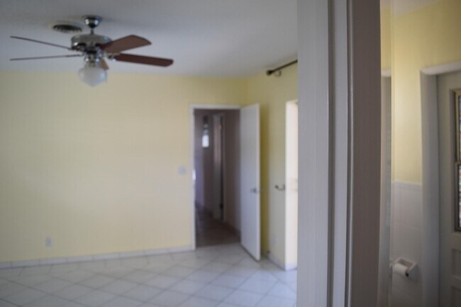 David Knapp - Lighthouse Point Rental - Home Sales - 4211 NE 26th Avenue, Lighthouse Point, FL 33064 - 4211 NE 26th Ave