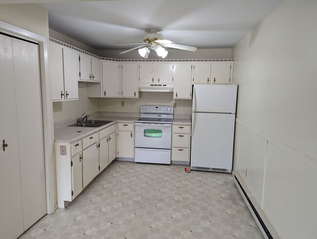 Foto del edificio - 2 bedroom, 1 bath condo in La Porte City