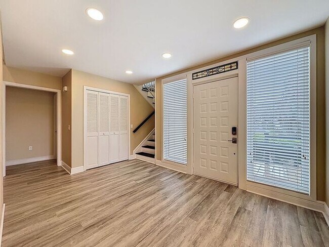 Foto del edificio - Exquisite Lake County Home with Lake Harris Views