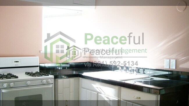 Foto del edificio - 215 D St E