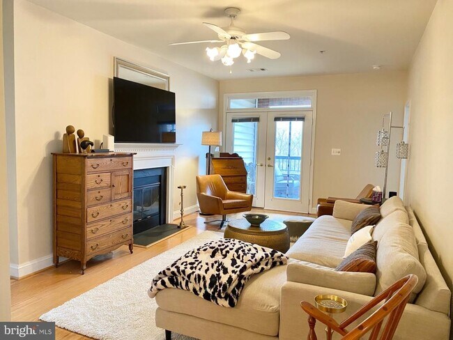 Foto del edificio - 13890 Chelmsford Dr