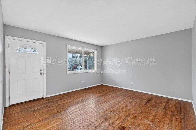 Foto del edificio - 1455 Redman Blvd