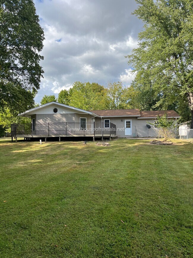 Building Photo - 777 Haney Rd