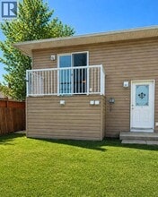 Building Photo - 9804-9899 99 St