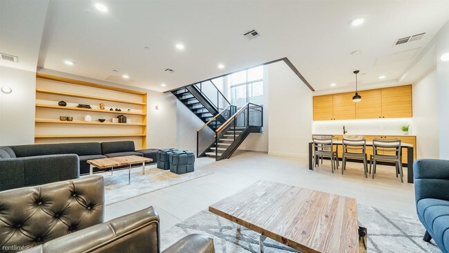 Foto del edificio - 111 Clarkson Ave