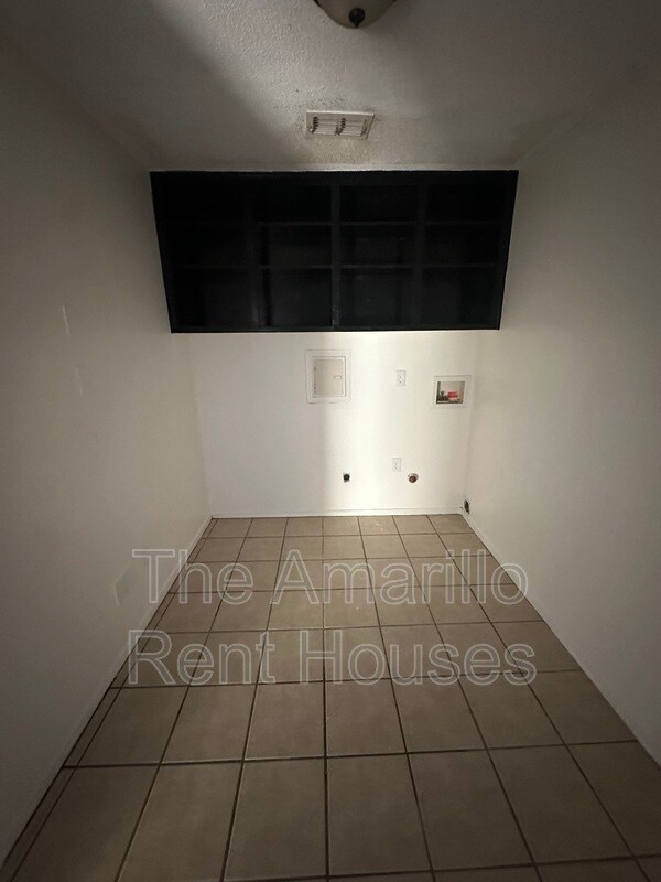 Foto del edificio - 5100 Mesa Cir