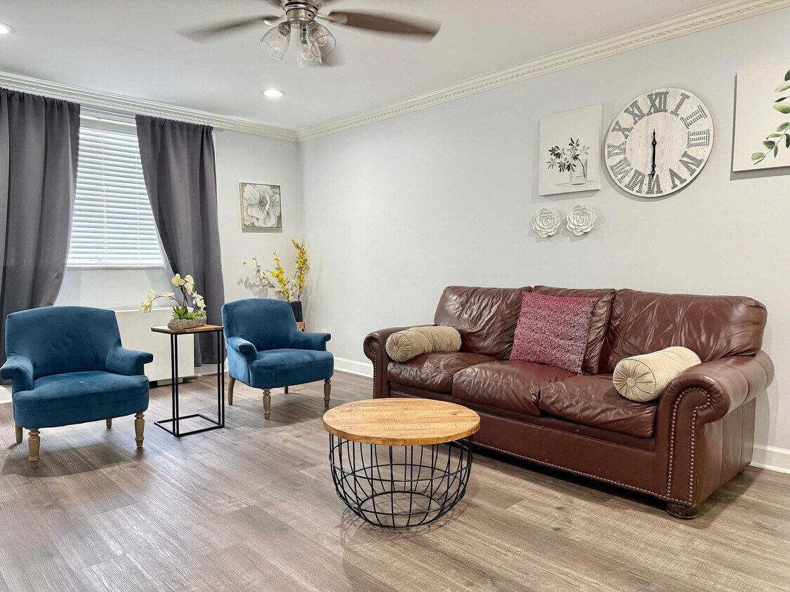 Foto principal - 215 Piedmont Ave NE
