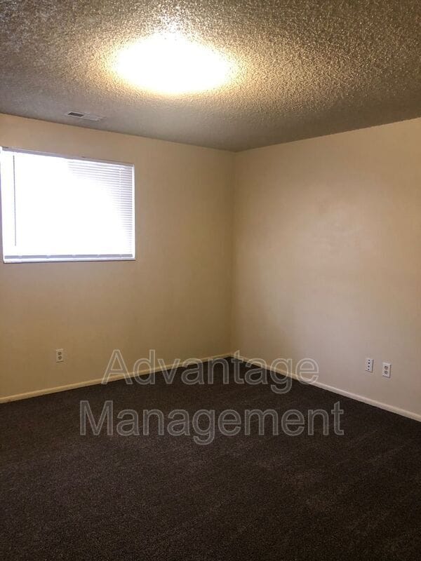 Building Photo - 339 W 100 N