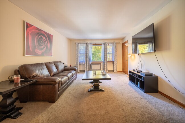 Building Photo - 56 Wakelee Ave