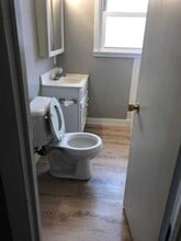 Building Photo - 804 N Anderson St