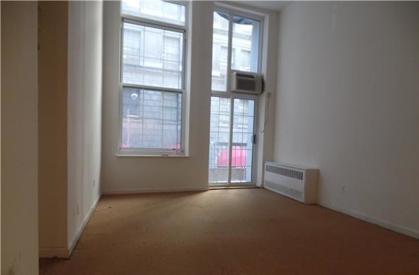Primary Photo - 33 Gold Street