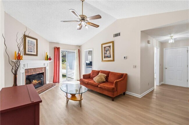 Foto del edificio - 1501 Colt Ridge Ln SE