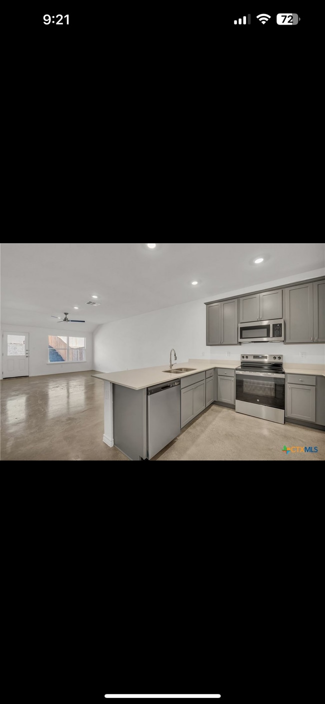 Foto del edificio - 1122 Lindsey Dr