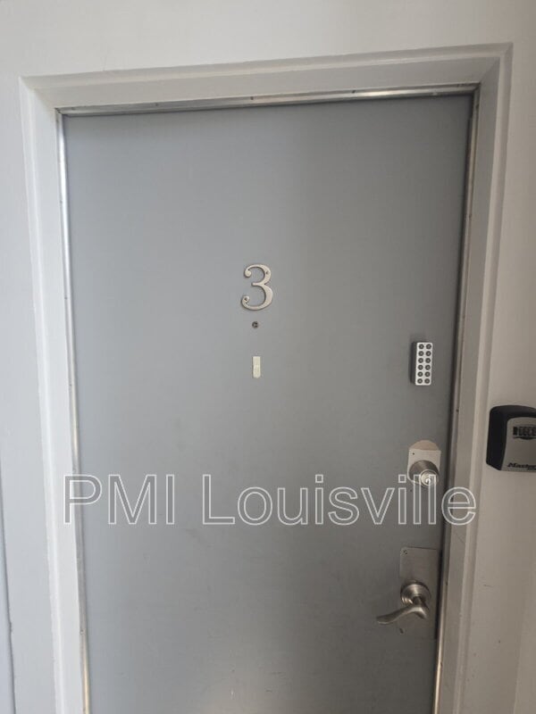 Building Photo - 1156 S Brook St