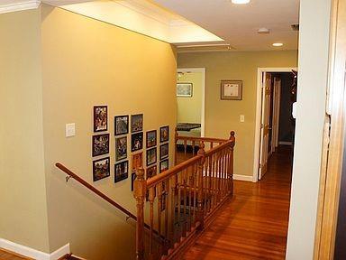 Building Photo - 1216 Beech Haven Rd NE