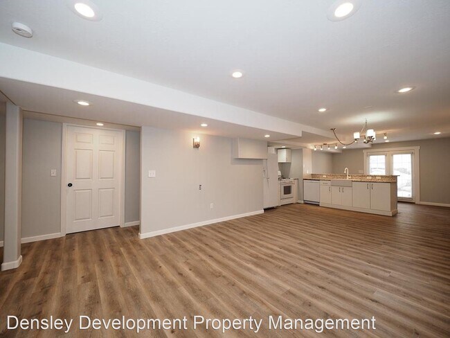 Building Photo - 1784 Ridge Point Dr