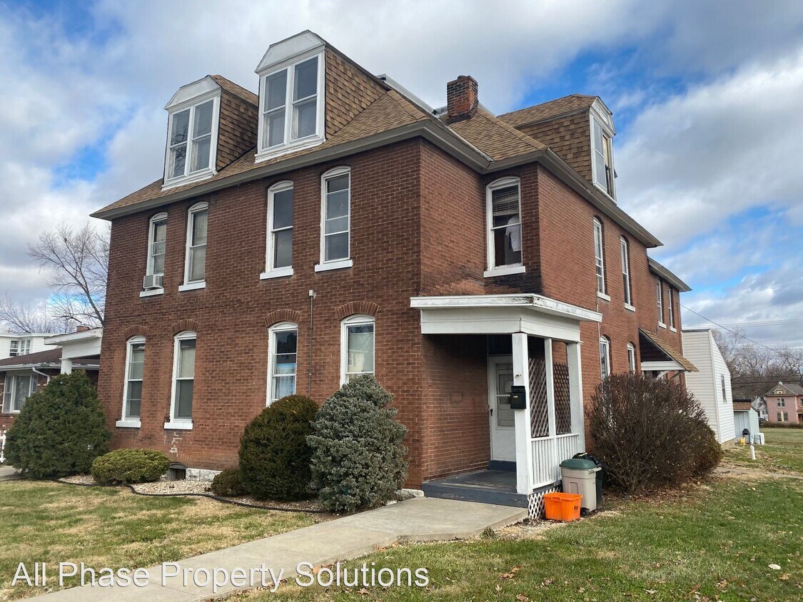 Primary Photo - 1302-1304 N 10th St