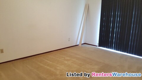 Building Photo - 749 Meadowcreek Ct