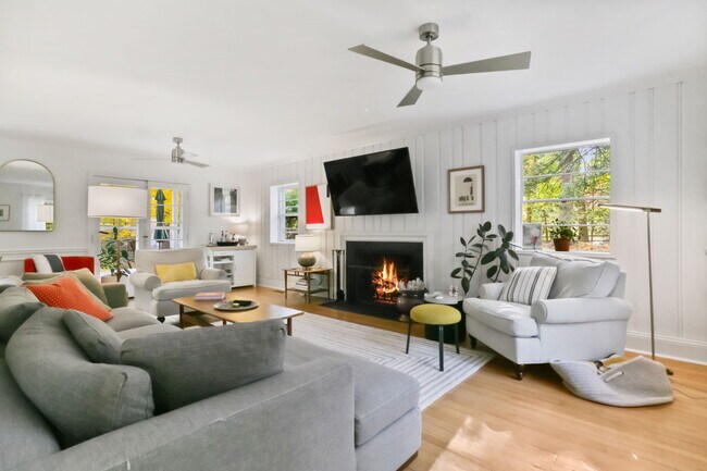 Foto del edificio - 9 Edgehill Dr